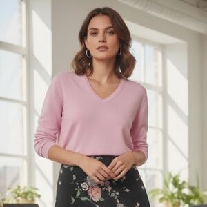 Polo Ralph Lauren | 100% Cashmere V-Neck Sweater in Baby Pink